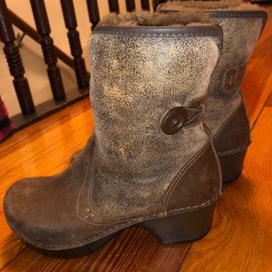 Women’s Dansko boots!